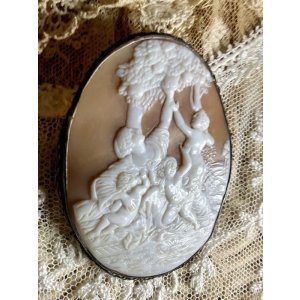 画像16: ビクトリア時代のシェルカメオブローチ