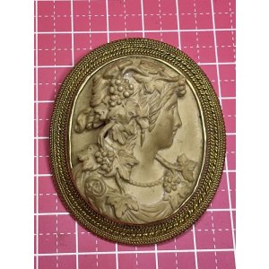 画像12: 彫りが素晴らしいラーバストーンカメオ