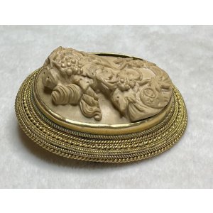 画像6: 彫りが素晴らしいラーバストーンカメオ