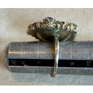 画像2: カラフルで綺麗なストーンのアンティークリング1920年