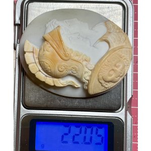 画像2: ライオンを退治したヘラクレスとへーべのシェルカメオルース　三層彫り　1860年イギリス