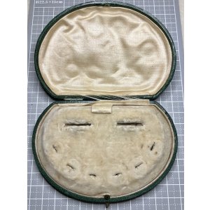 画像1: 珍しい形のアンティークジュエリーボックス1880年イギリス　底に収納も出来ます