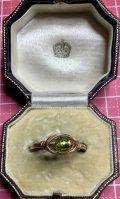 綺麗なグリーンが魅力なビンテージリング1940年イギリス