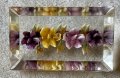 綺麗なお花のルーサイトブローチ1950年イギリス