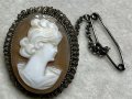 小さくて素敵なシェルカメオブローチ1920年イギリス