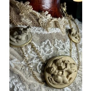 画像8: 天使がいっぱいのラーバストーンカメオネックレス＆ピアスセット1880年イギリス