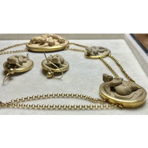 画像21: 天使がいっぱいのラーバストーンカメオネックレス＆ピアスセット1880年イギリス