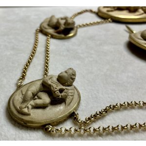 画像19: 天使がいっぱいのラーバストーンカメオネックレス＆ピアスセット1880年イギリス