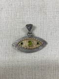 珍しいデザインで素敵なペリドットシルバーペンダントトップ　1920年オランダ
