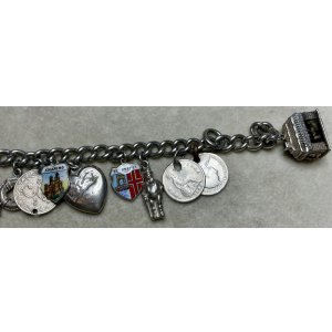 画像15: 教会、ハート、聖書が付いて素敵なシルバーチャームブレスレット1940年イギリス