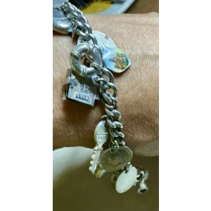 画像8: 教会、ハート、聖書が付いて素敵なシルバーチャームブレスレット1940年イギリス