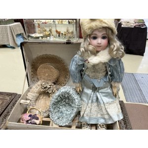 画像36: フランスの至宝　アンドレテュイエAT8号 衣装持ちトランク娘　星ビルコレクション