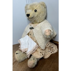 画像8: 素敵なカーディガンとクローバーのブローチとハンカチを持ったお洒落なテディベア1920年ドイツ