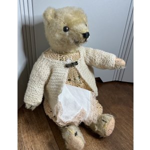 画像4: 素敵なカーディガンとクローバーのブローチとハンカチを持ったお洒落なテディベア1920年ドイツ