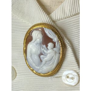 画像13: 愛情溢れるモチーフのシェルカメオブローチ